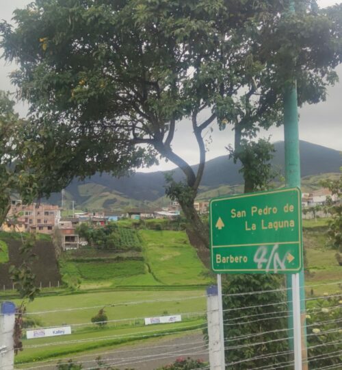 Al ingresar a la región lada primera vereda se llama Barbero.